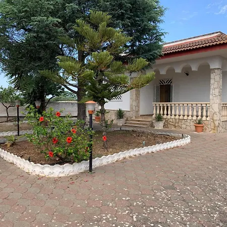 Salento Villa Con Due Unita Abitative Indipendenti E Giardino A Due Passi Dal Mare Villa