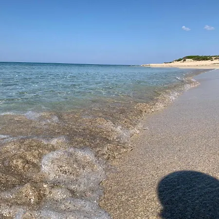 Salento Villa Con Due Unita Abitative Indipendenti E Giardino A Due Passi Dal Mare *