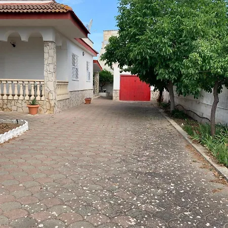 Salento Villa Con Due Unita Abitative Indipendenti E Giardino A Due Passi Dal Mare Torre Ovo