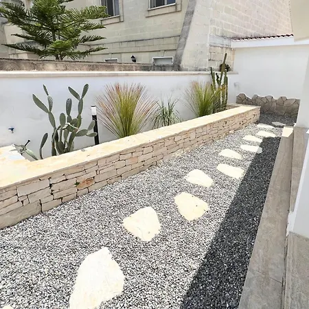Villa Salento Villa Con Due Unita Abitative Indipendenti E Giardino A Due Passi Dal Mare Torre Ovo