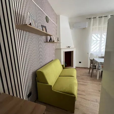 Salento Villa Con Due Unita Abitative Indipendenti E Giardino A Due Passi Dal Mare * Torre Ovo