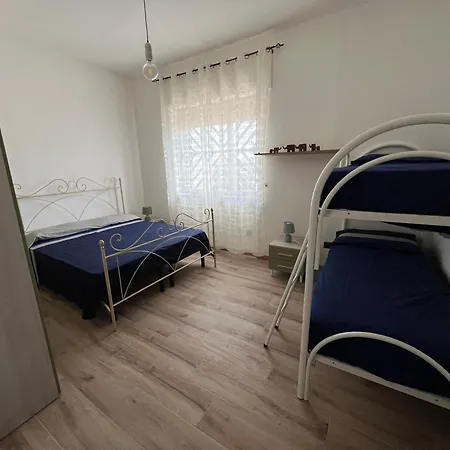 Salento Villa Con Due Unita Abitative Indipendenti E Giardino A Due Passi Dal Mare