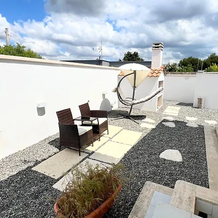 Salento Villa Con Due Unita Abitative Indipendenti E Giardino A Due Passi Dal Mare *