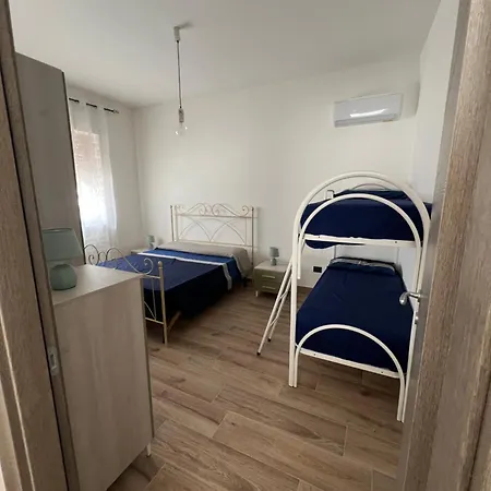Salento Villa Con Due Unita Abitative Indipendenti E Giardino A Due Passi Dal Mare