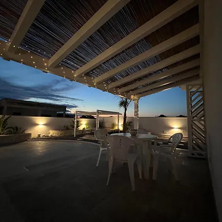 Salento Cice, Ac - Wifi - Bbq - Parcheggio Privato, Due Unita Abitative Indipendenti E Giardino A Due Passi Dal Mare Vila
