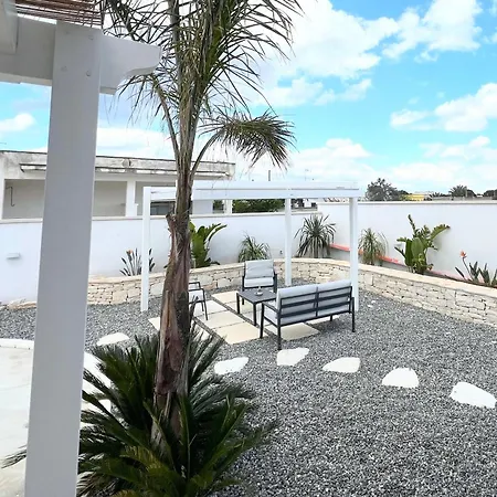 Salento Cice, Ac - Wifi - Bbq - Parcheggio Privato, Due Unita Abitative Indipendenti E Giardino A Due Passi Dal Mare *