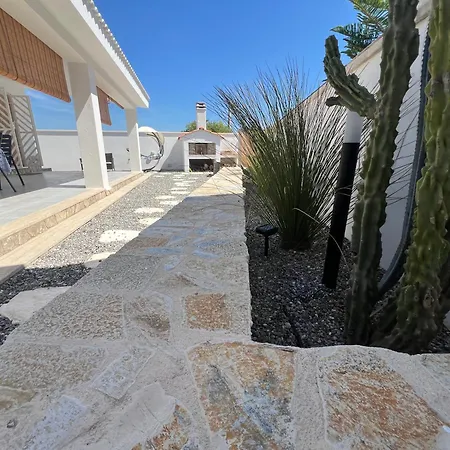 Vila Salento Cice, Ac - Wifi - Bbq - Parcheggio Privato, Due Unita Abitative Indipendenti E Giardino A Due Passi Dal Mare *